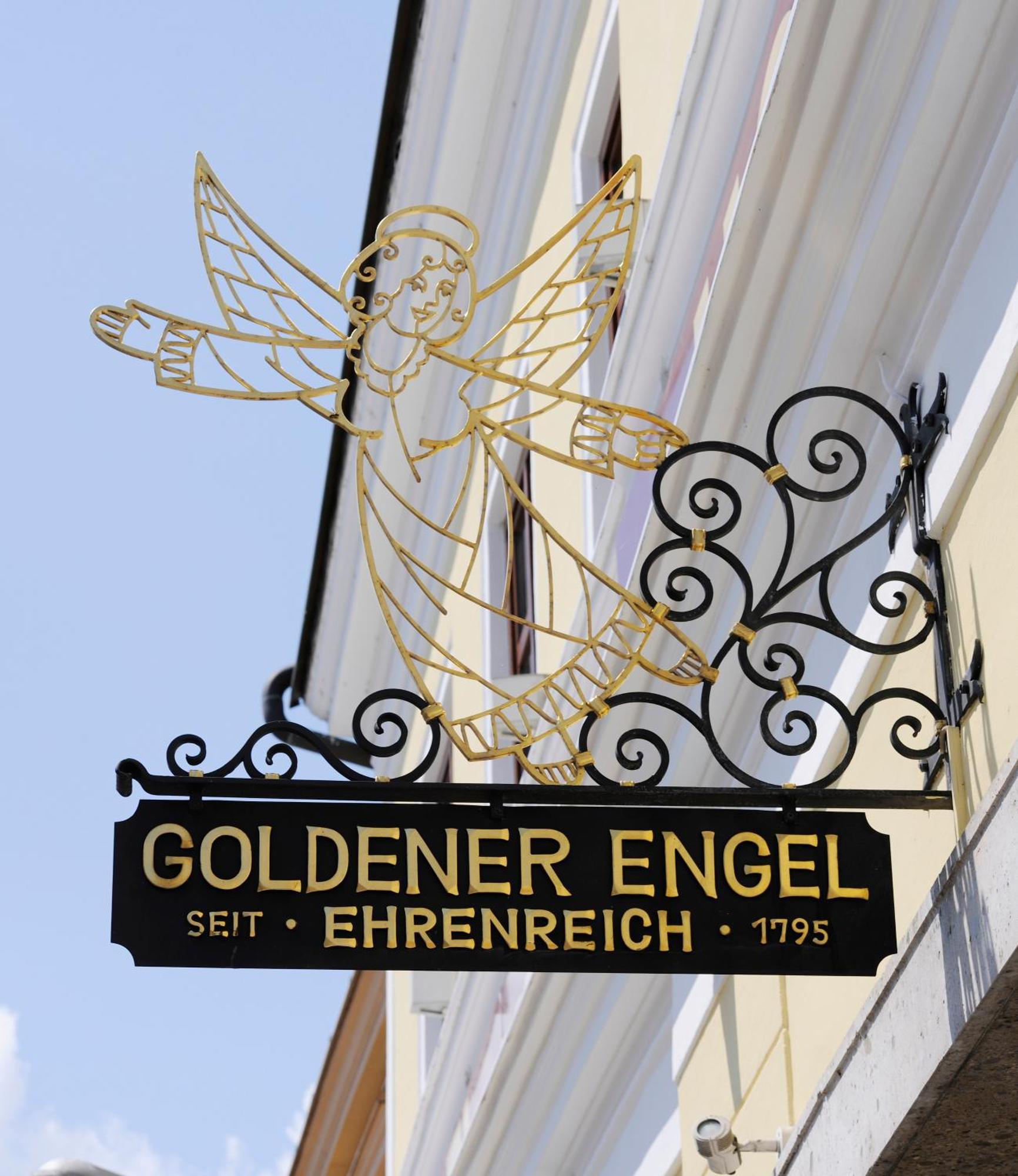 Hotel Zum goldenen Engel - Fam. Ehrenreich Krems an der Donau Exterior foto